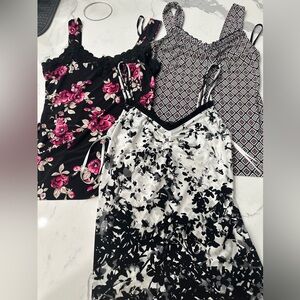 Lot of 3 White House Black Market Floral & Geo cami tank tops size XS